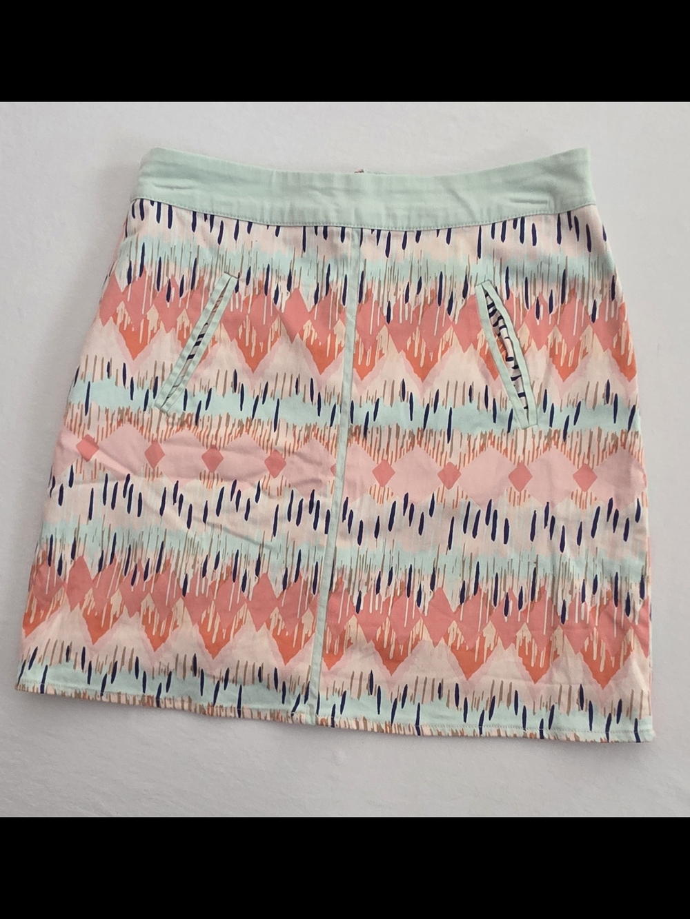 Annabella Mint, Coral & Navy Geometric Mini Skirt Size Small